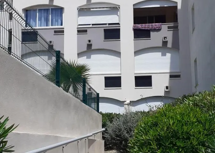 Centre Port Du Cap D'agde Daire *